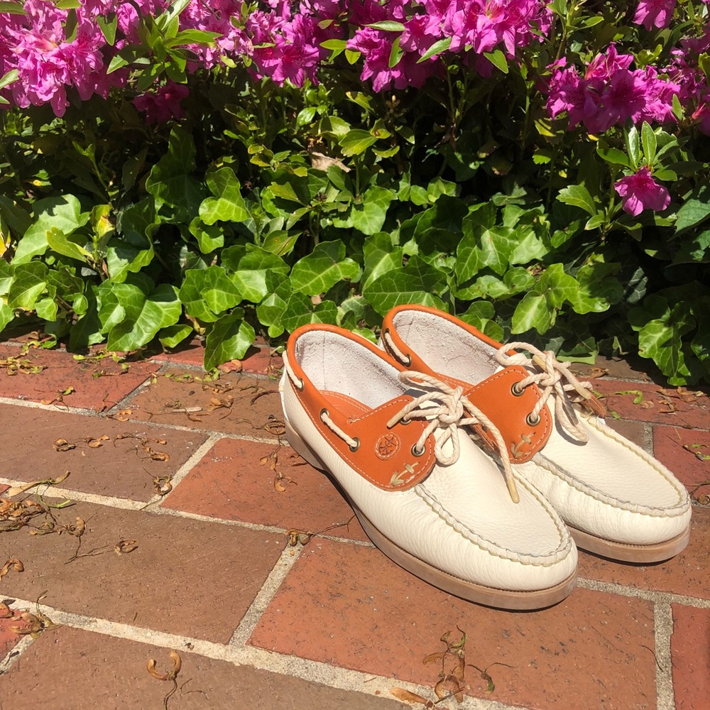 BNWT Kiel James Patrick Boat Shoes!!